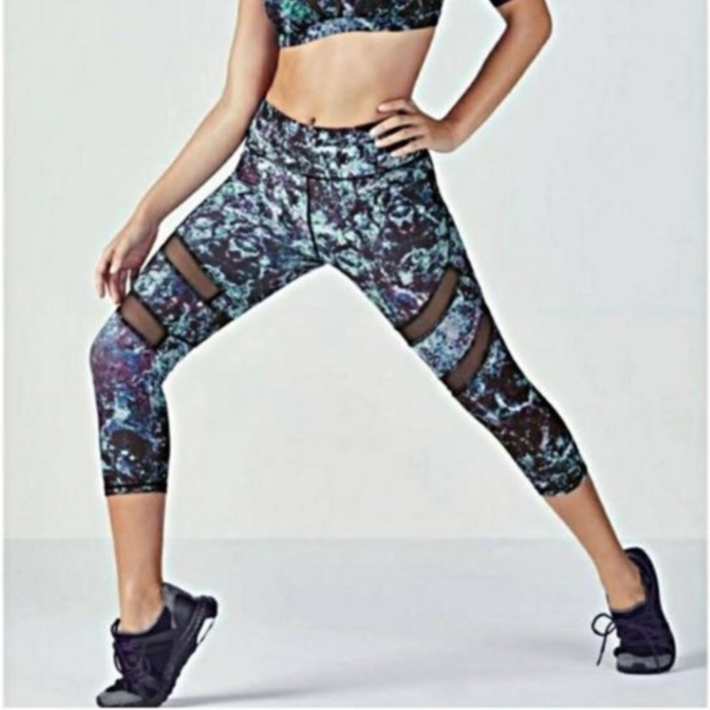 Fabletics Alessia Capri Leggings Walking Tie Dye Size XL